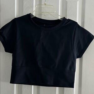 ARIE OFFLINE BLACK RIBBED CROP TOP SIZE M